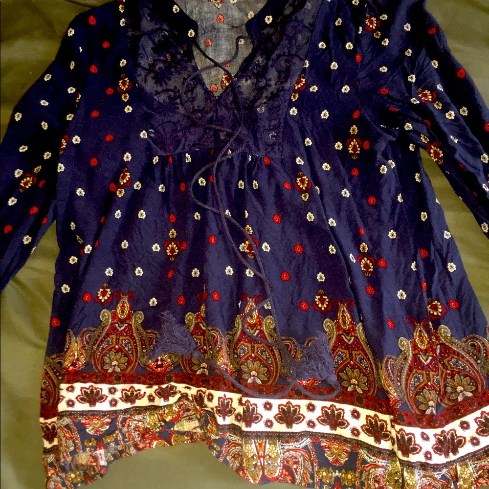 Navy peasant top medium blu pepper lace detail
